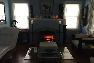 Image de Un centre-ville / College Park House pour les besoins résidentiels prolongés