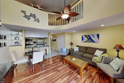 Image de À La Plage * Superbe, grand condo w / loft par commodités