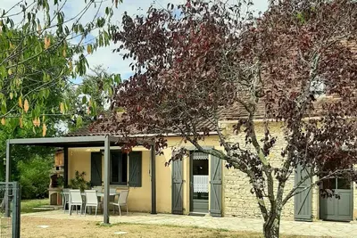 Image de Point de chute idéal gîte climatisé 5 pers piscine privée Wifi Proche Dordogne