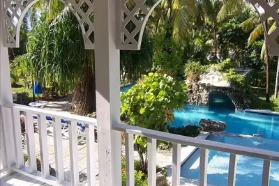 Image de Come Home Sunrise Beach Villas, Paradise Island