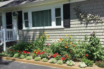 Image de Lumineux, gai, entièrement rénové, climatisation centrale, maison tranquille à proximité des plages