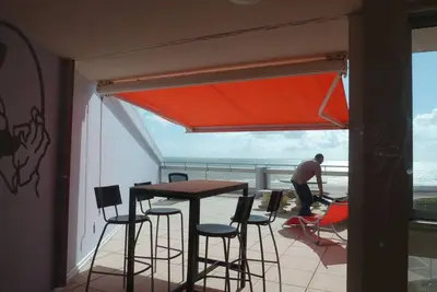 Image de Superbe Appartement Face Mer Avec  Immense Terrasse