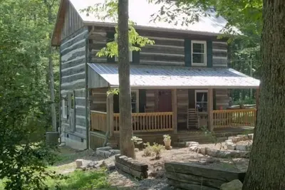 1790 Era Original Log Cabin dans le magnifique East Tennessee - Samuel Harned Cabin
