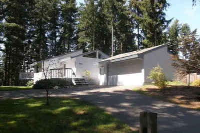 Image de Deux chambres, une salle de bain confortable maison à Shoreline, Wa