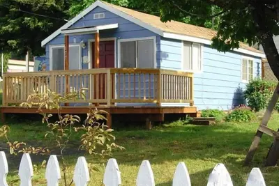 Image de Charmant Cottage 1 Br en saumon blanc avec vue sur le mont Hood