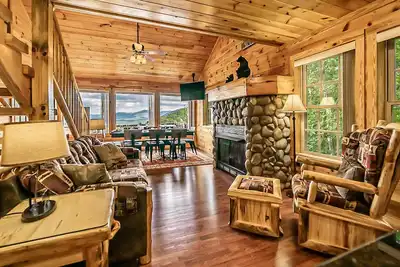 Grande cabine de luxe Pigeon Forge Tn Vues incroyables!