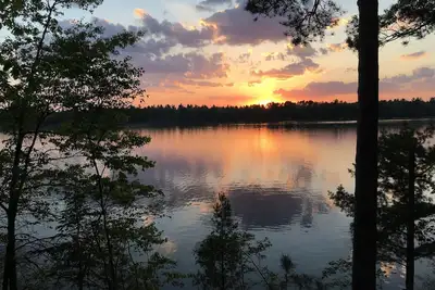 Image de Chalet 3 Bd sur le spectaculaire Diamond Lake, le programme Premier Water Clarity et les couchers de soleil!