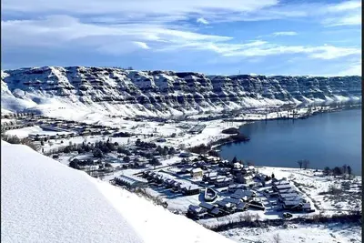 Image de Barre de croissant 3 Br \/ 3 Ba Home! Cour privée! Gorges, Vignobles, Accès à la rivière, Piscine