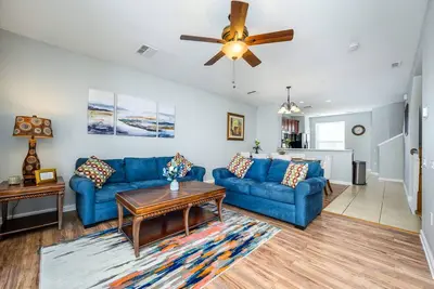 Image de Beau meublé 3br / 3. 5ba Town Home @ Vista Cay près des studios Universal