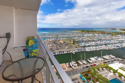 Image de Ilikai 1927 Ocean / Sunset / Marina Vues 2 lits doubles, canapé-lit