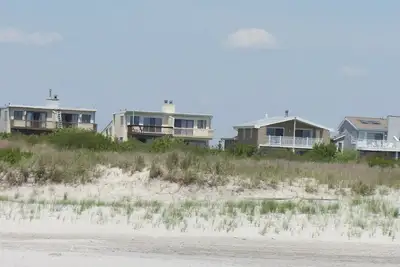 Image de Direct Oceanfront Home, endroit calme mais proche de tout