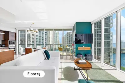 Image de Grande UNITÉ De Coin, Donnant Sur L'OCÉAN, ÉLÉGANTE, Gratuite: Piscine, Spa, Gym, Wi-Fi