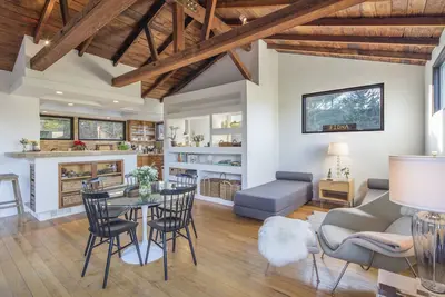 Image de Magique 1927 Malibu Nature Cottage & Beach Retreat