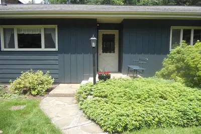 Image de Belle maison sur 5 hectares isolés près du stade Beaver!