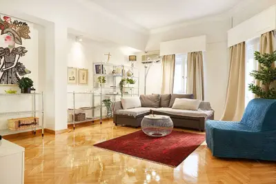 Image de Spacieux élégant appartement de 3 chambres au coeur d'Athènes