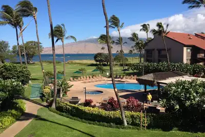 Image de ** Condo élégant, front de mer! Dernier étage 2bed & 2bath. . pas d'ascenseur