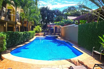 Image de ★ Villa de plage élégante ★ Finitions de luxe | Piscine et entrée fermée | 2br