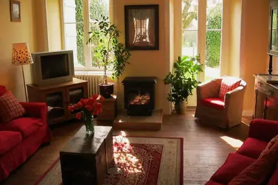 Image de Maison de village 14 personnes. Grand jardin, Wi-fi et 10 mins a pied au lac