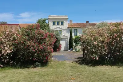 Image de Maison de Maître du Mas, dans parc, plage à 3km