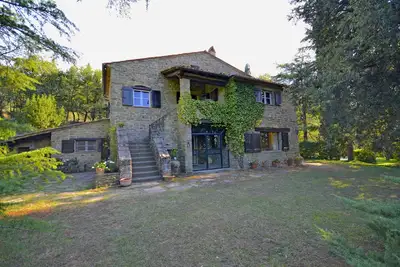 Image de Villa confortable à Cortona avec piscine privée