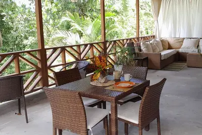 Image de Détente totale et le luxe de la nature vous attendent à ScottGullyEcoLodge