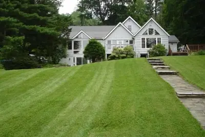 Image de Candlewood Lakefront-Exclusive- Idéal vacances