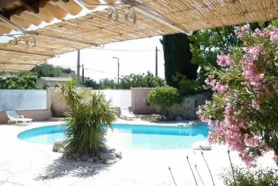 Image de Annexe De Villa Independante Climatisee Avec Piscine Et Jardin
