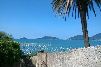 Image de Magnifique villa avec piscine donnant sur le golfe