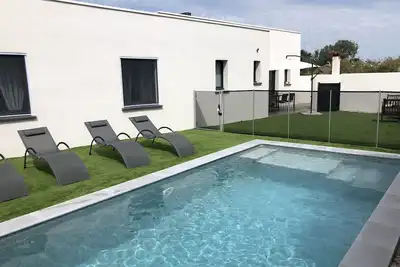 Image de Villa 'M' au Cap d'agde, piscine, 100m de la mer