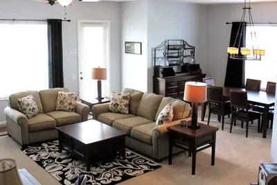 Image de Incroyable vacances Penthouse Dans magnifique Vista Cay. A côté de Convention Center!