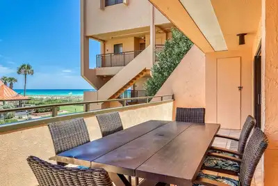 Image de Nouvellement RÉNOVÉ - vue sur le golfe! Juste à côté de l'île de vacances à Destin