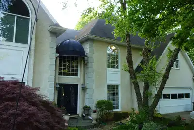 Image de Spécial automne! ! Maison Exécutive de Luxe à Louer