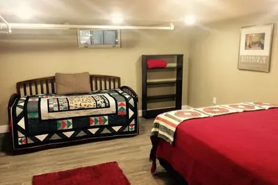 Image de 30 nuit, Privé, Historique, Près de Fresh Pond, Charles Rvr, magasins, Hvd Sqr