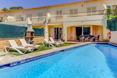 Beach Villa Can Bauza for eight people with pool