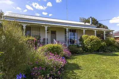 Image de Chalet Classique Minutes De La Plage