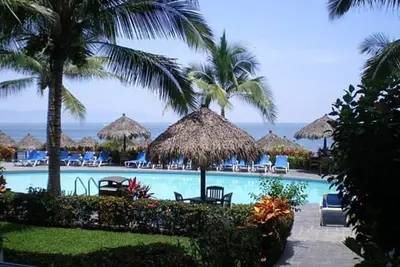 Image de 5 étoiles Lg 1 Bdr Playa Royale Oceanfront ont également des condos de 2 et 3 chambres disponibles