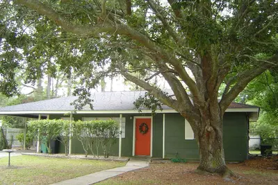 Image de Cozy Cottage près de la plage, centre-ville et Casinos
