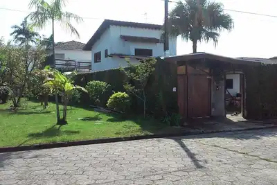 Image de Sobrado Avec 4 Suites Rue Avec Place privée