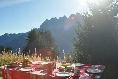 Image de Chalet confortable et luxueux à 1750 m avec Jacuzzi