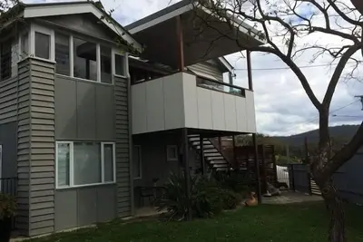 Image de Lone Pine Lodge - idéal pour les affaires, la famille, les animaux domestiques