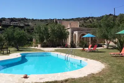 Image de Maison de vacances avec piscine, grand jardin, idyllique et calme, Wifi | Triopetra, Crète