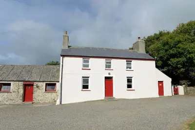 Image de Animaux acceptés Ferme traditionnelle Pembrokeshire, à proximité de Solva et de la côte.