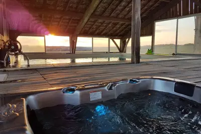 Image de ferme d Antan Gers 2 salles fetes 30+  piscine chauffée spa. lac privé pêche.