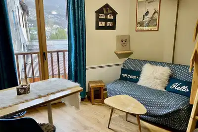 Image de ☆hyper centre☆La Marmotte ☆ petit T2 cabane☆entrée24h/24☆près ski /cure ≈ wifi☆