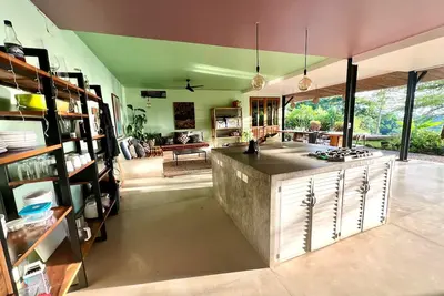 Image de Superbe villa avec vue sur la mer au centre de Santa Teresa avec piscine, ménage, climatisation, Wifi