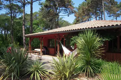 Image de Maison en bois - piscine - terrain de pétanque - 6 chambres  - Cap Ferret (33)