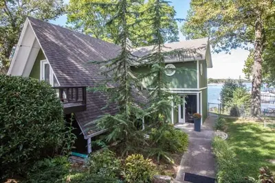 Image de Belle et confortable Grand Lake House sur Monkey Island