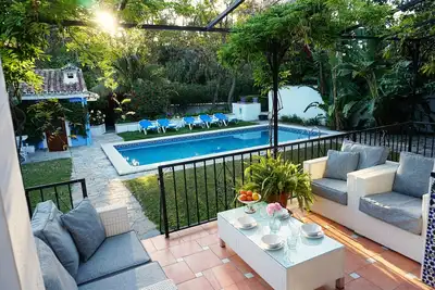 Villa avec piscine, dans une rue sans issue, Puerto Banus.