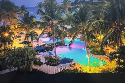 Image de Réduire le stress Vues, ​​plages, Fun et des équipements de luxe au Cloud Nine.