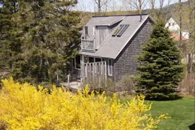 Image de La maison de transport. Bord de l'eau Bass Harbor. Balcon. Plate-forme. Fp. 7 nuits minimum.